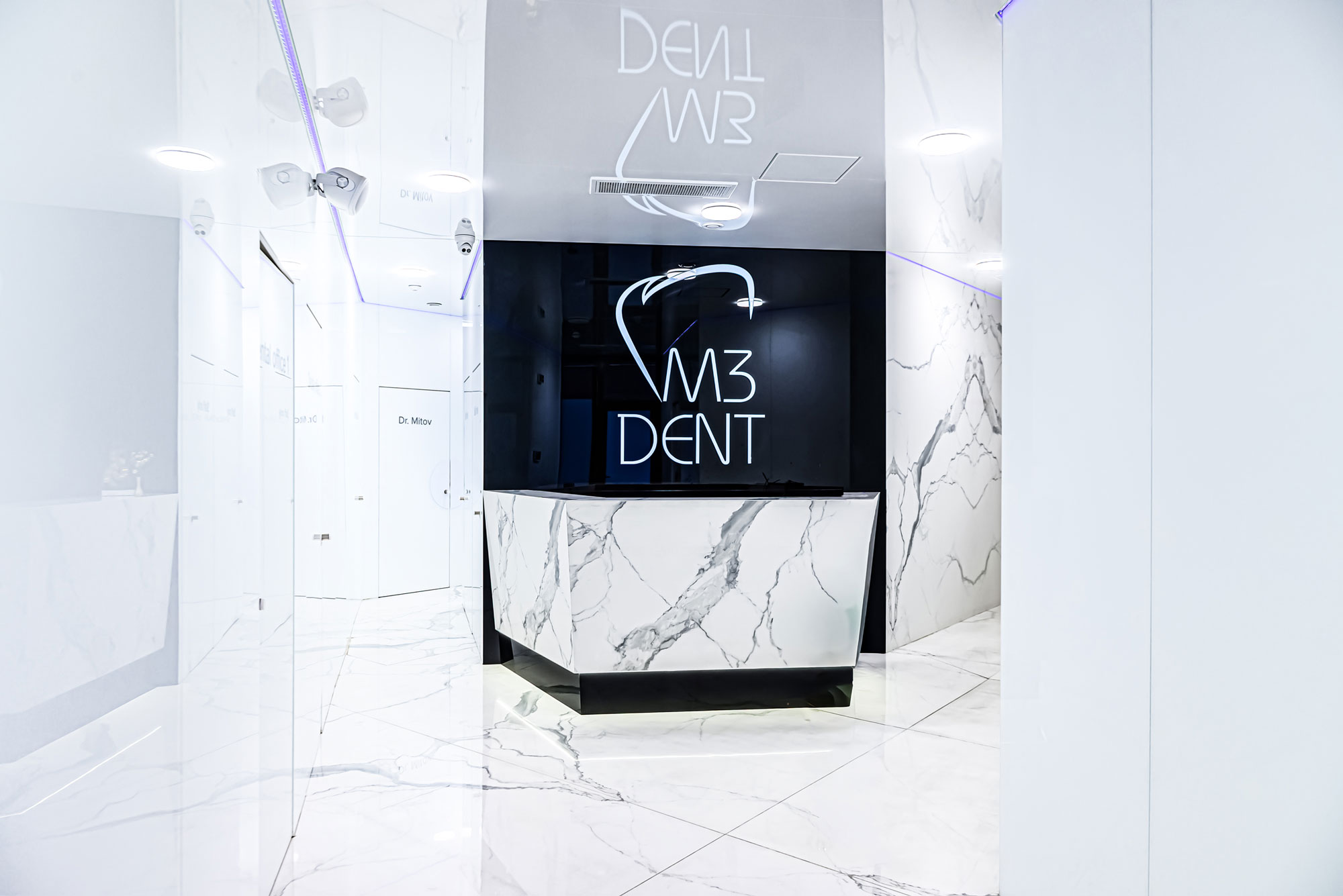 M3 Dent дентална клиника София — зъбни импланти и циркониеви мостове